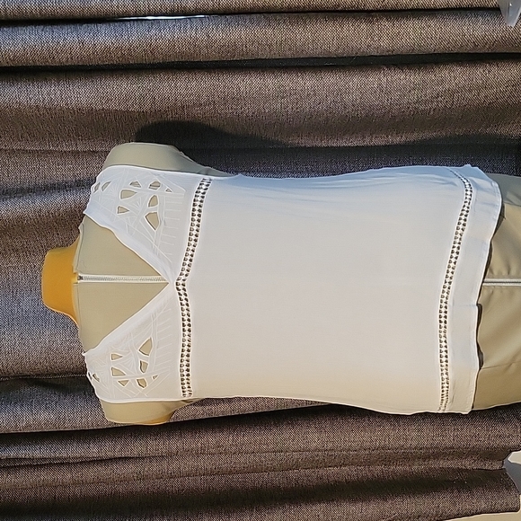 Dex: Sleeveless top - Picture 3 of 6